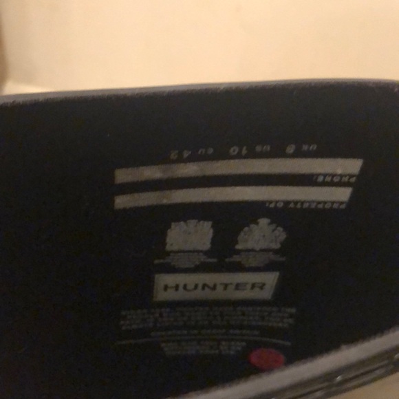 Women's glossy black tall Hunter rain boots - Picture 3 of 5